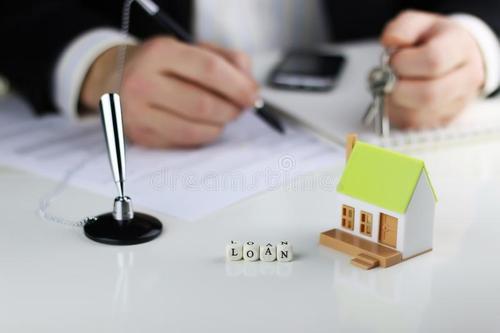 房產(chǎn)經(jīng)紀人入門指南 從新手到專業(yè)，教你快速成長