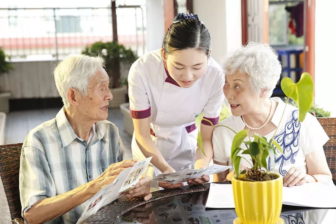 提升養(yǎng)老服務(wù)質(zhì)量，托起幸福夕陽紅