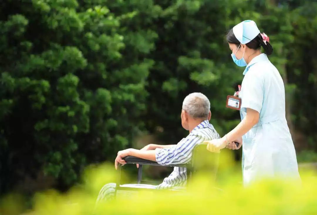 武漢擬推養(yǎng)老服務(wù)補(bǔ)貼新政 每月最高800元，托起幸福“夕陽紅”